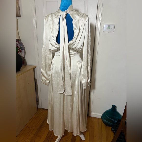 NWT The BEKK Nina High Neck Tea Length Dress Women’s Small ivory - Picture 6 of 11